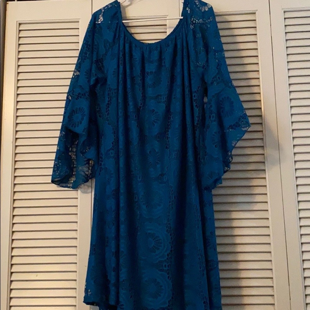 Women’s dress